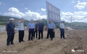 Vice Mayor Hu Zhiyong of Tianshui City and other leaders visited the site of major construction projects in the industrial manufacturing sector of the group in Gansu Province for research